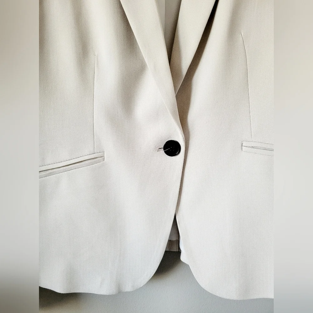 H&M Women's Fitted Blazer Ivory/Light Cream Woven Lined One Button New Medium - Picture 14 of 16